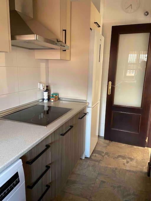 Apartamento Atico Santa Lucia Terraza Y Parking Gratuitos Alcalá de Guadaira Exterior foto