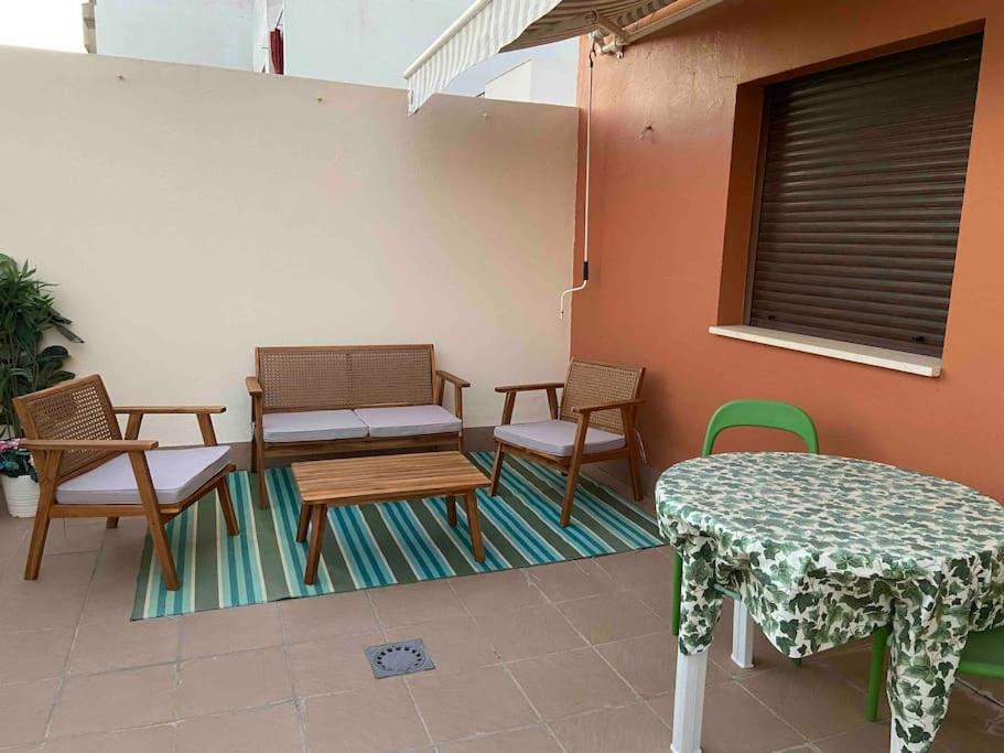 Apartamento Atico Santa Lucia Terraza Y Parking Gratuitos Alcalá de Guadaira Exterior foto