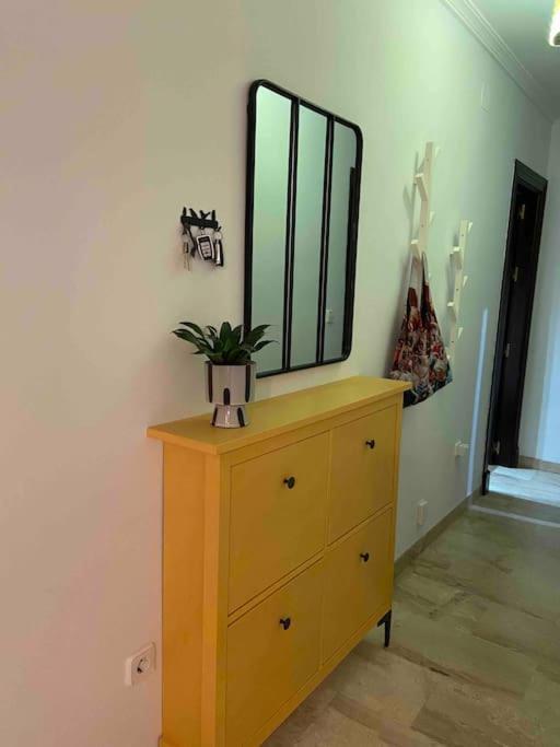 Apartamento Atico Santa Lucia Terraza Y Parking Gratuitos Alcalá de Guadaira Exterior foto