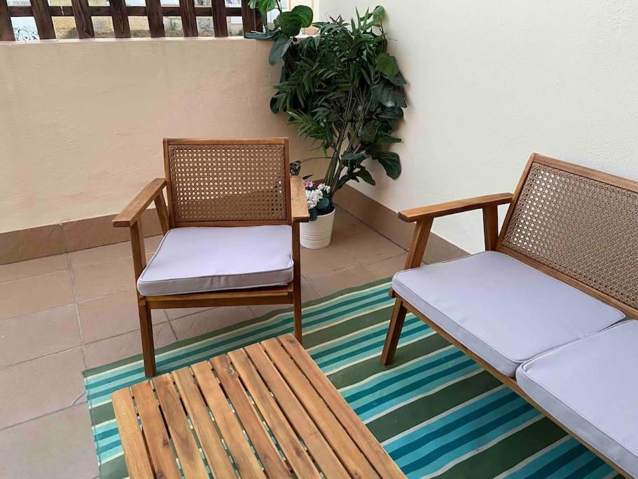 Apartamento Atico Santa Lucia Terraza Y Parking Gratuitos Alcalá de Guadaira Exterior foto